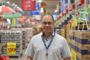 Grupo Pereira dono de redes como o Fort Atacadista promove semana de contratacao de colaboradores com mais de 50 anos de idade