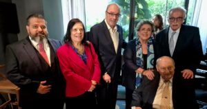 Ives Gandra, Eduardo Berbigier, Modesto Carvalhosa, Leda Nagle, José Eduardo Martins (irmão do homenageado)