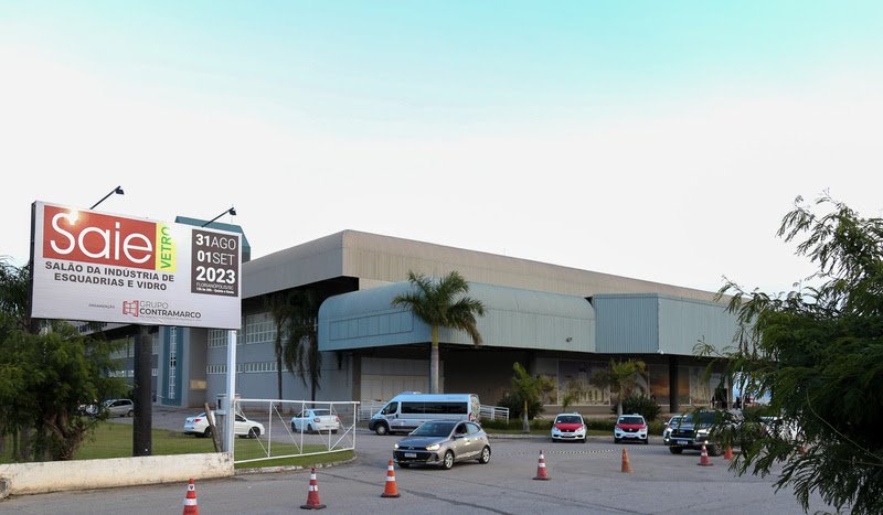 SAIE VETRO 2025 anuncia programação com palestras e encontros técnicos para profissionais do setor de portas, janelas e vidros em Florianópolis  1 Em 2025 a expectativa e de que mais de 10 mil pessoas passem pelo CentroSul durante os tres dias de evento
