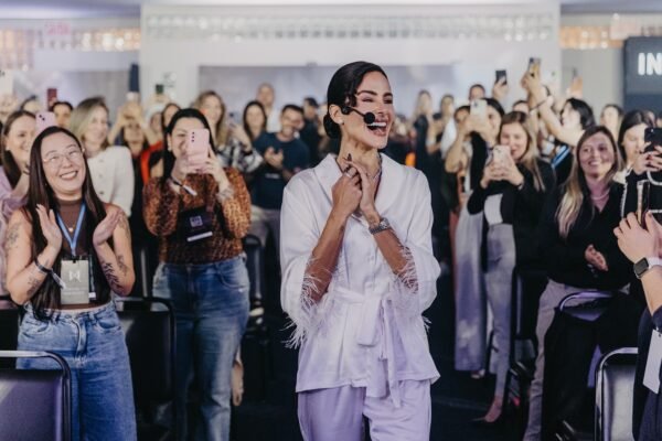 Imersão Negócios Exponenciais encerra edição com palestras marcantes e depoimentos emocionantes 536252425 17950284837006316 9024211680348212044 n