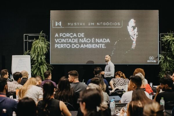 Felipe Airan lança imersão “Mestre em Negócios” em Florianópolis com cinco dias de aprendizado estratégico e acompanhamento de seis meses LR6 2527 min scaled 1